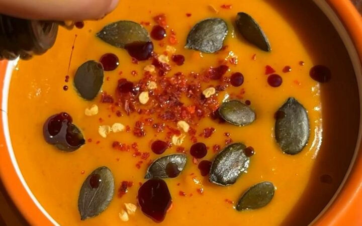 roasted pumpkin and tomato soup